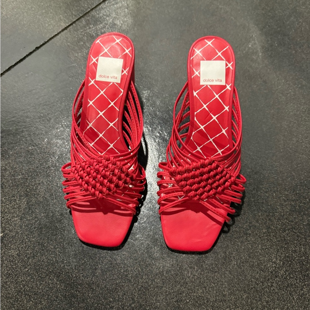 Urban Outfitters Dolce Vita Delana Sandal red woven leather - Picture 6 of 9